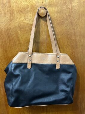 Fossil Black and Tan Leather Shoulder Tote